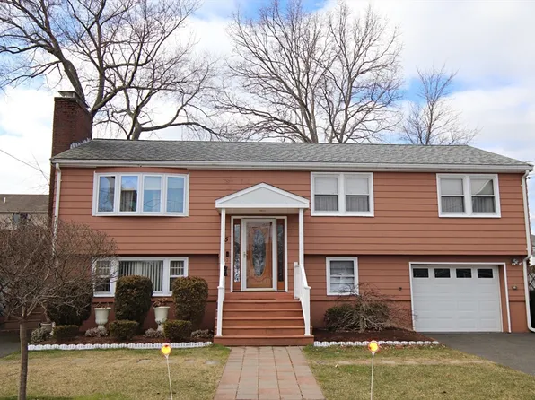 25 Serino Way, Saugus, MA 01906