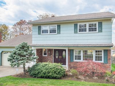 17 Schirra Dr, Wanaque, NJ, 07465