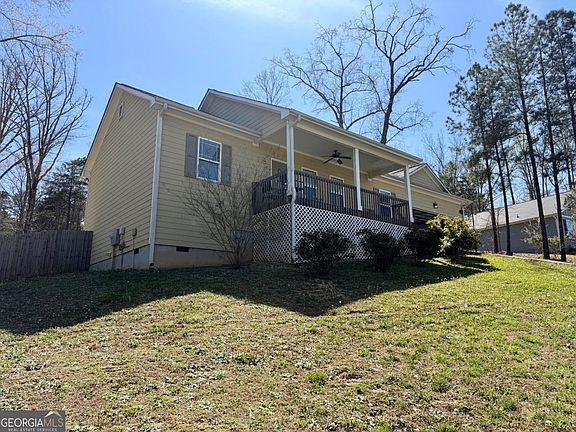 3rd image of 101 Sunset Loop