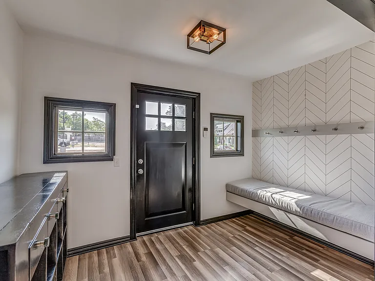 1521 N Blackwelder Ave — Photo 7