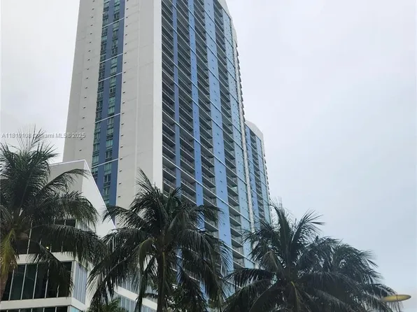 325 Biscayne Blvd #1822, Miami, FL 33131