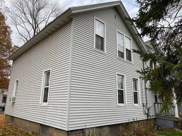 717 Jackson St — Photo 15