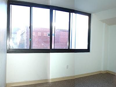 2nd image of 531 Main St #311M