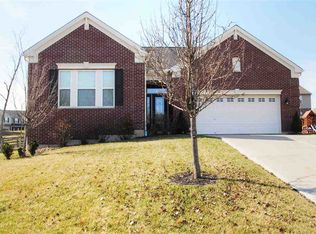 1805 Lacebark Ct, Hebron, KY 41048