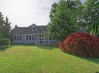 1101 Roberta Rd, Schenectady, NY 12303