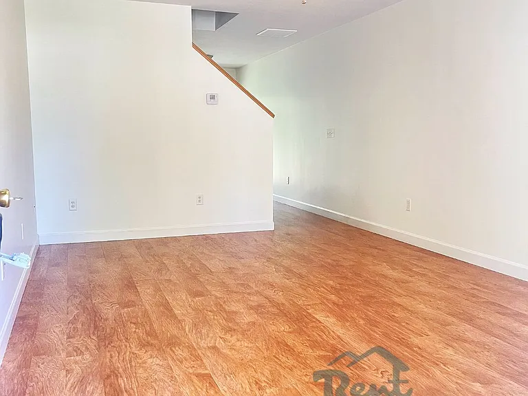 25 Meredith Dr #25 — Photo 12