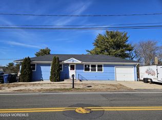 120 Admiral Ave, Beachwood, NJ 08722