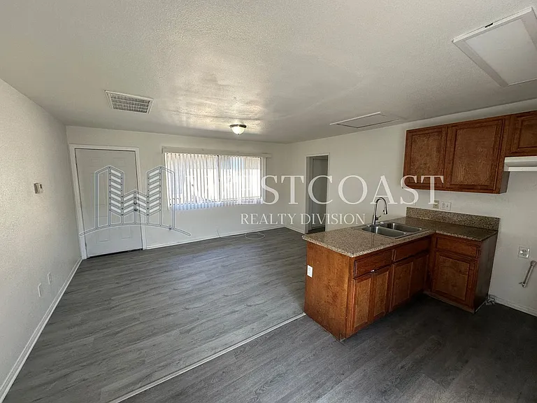349 S Ashford Ave — Photo 3