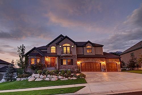 2nd image of 3077 E Hiddenwood Dr