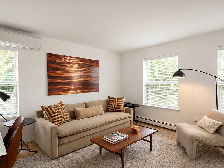 37 Bonac Wood Ln — Photo 6