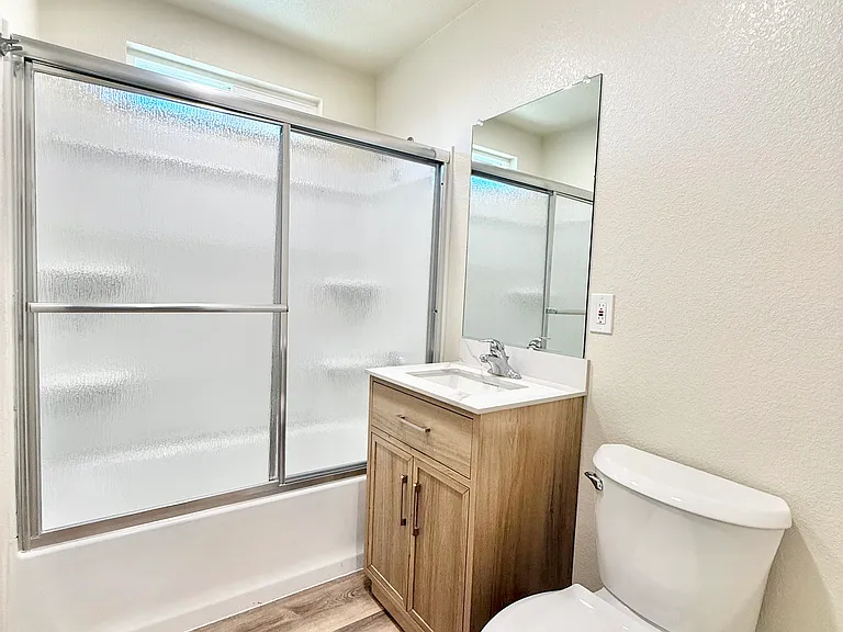 149 W McKenzie Ave — Photo 12