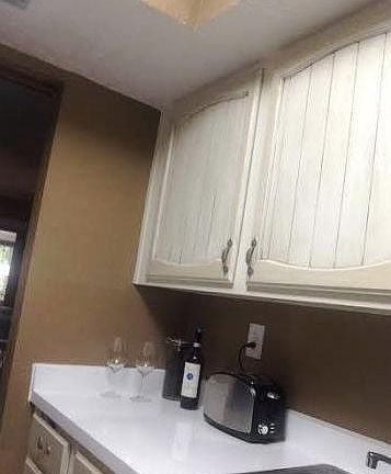 Light and Bright Kitchen