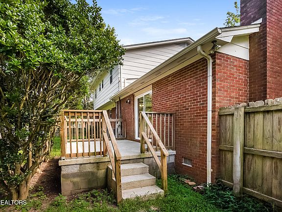 5th image of 214 Meadow Ln