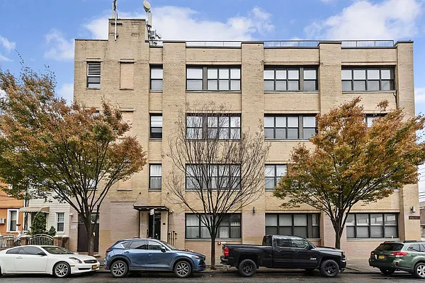 Sold by Compass | media 9