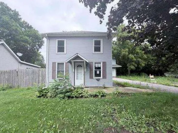 106 N Johnson St, Newark, IL 60541