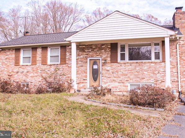 Main Level Master Waldorf Real Estate 3 Homes For Sale Zillow