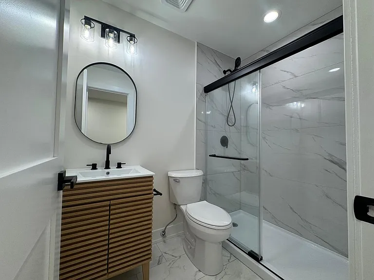 2522 W Charleston St #1 — Photo 8