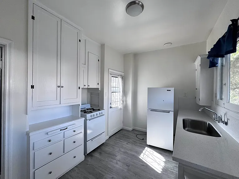 49 N Berkeley Ave #4 — Photo 13