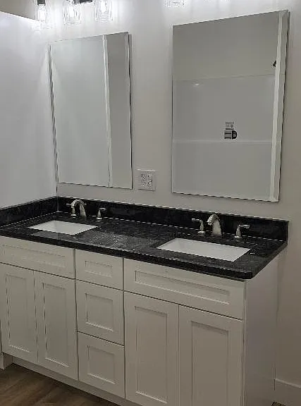 2 Bedroom Unit - Master Bathroom