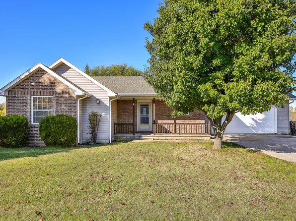 611 N Russell Avenue, Bolivar, MO 65613