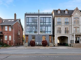 126 Spadina Rd #TOWNHOUSE 3, Toronto, ON M5R2T8