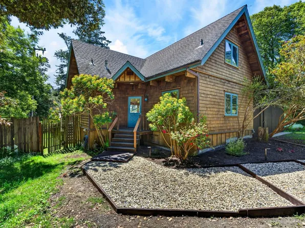 10390 Hills Road, Mendocino, CA 95460