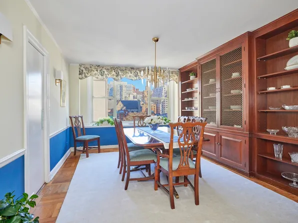 139 East 63rd Street 11A image 2 of 13