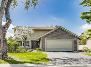 609 Bryce Trl, Roselle, IL 60172