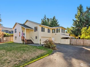 3810 Maple Rd, Lynnwood, WA 98037