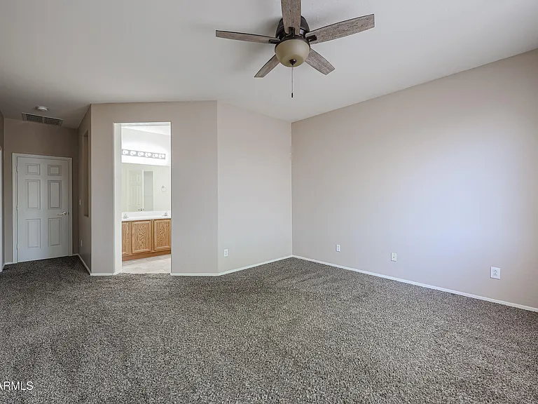 2470 W Warren Dr — Photo 32