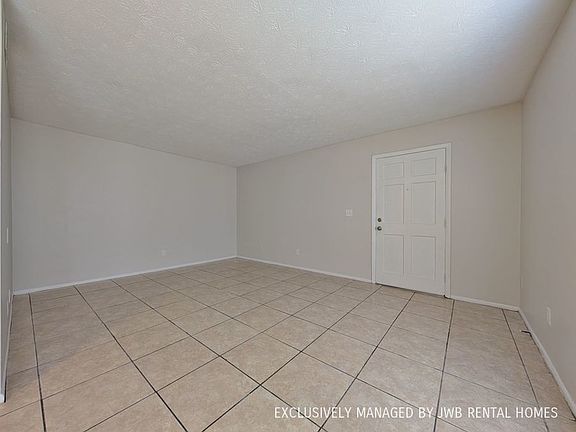 2nd image of 7201 Arlington Expy APT 86