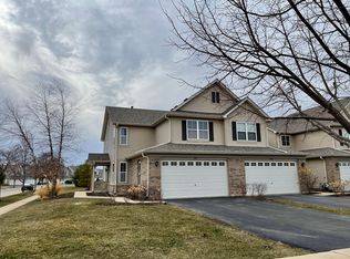 501 Majestic Ln, Oswego, IL 60543
