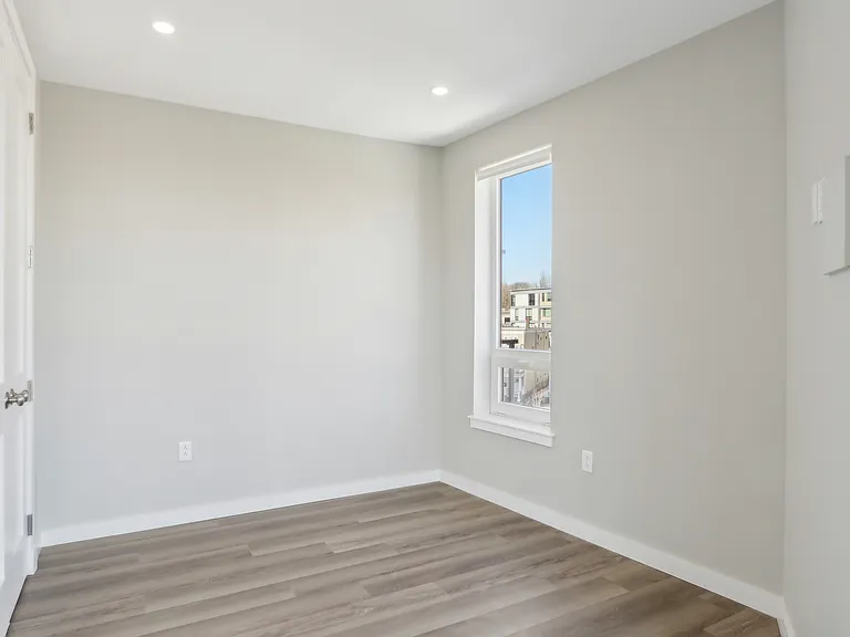The Frances at Ashmont Flats — Photo 14