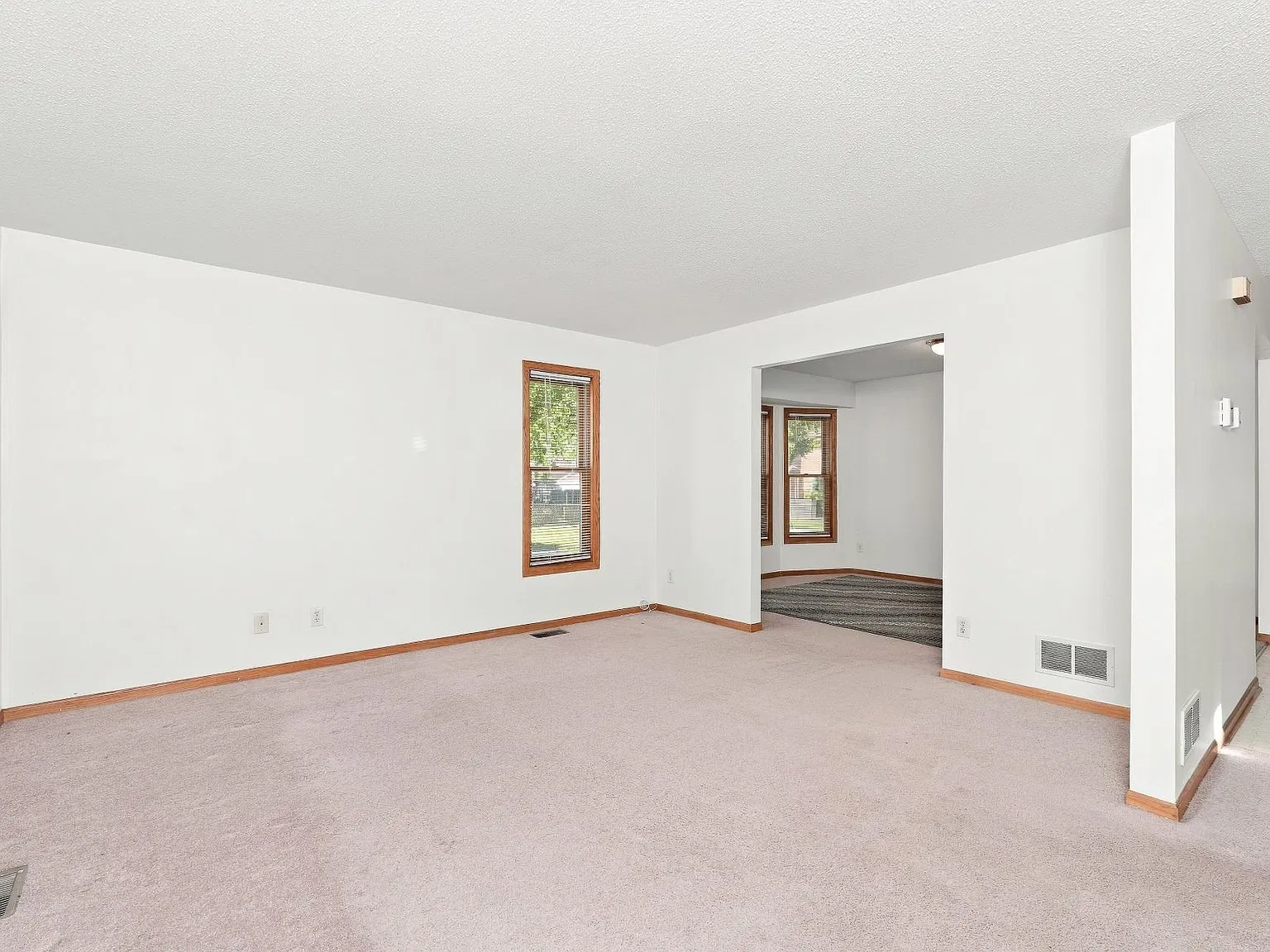 2324 Emerson Avenue North - 1 — Photo 2