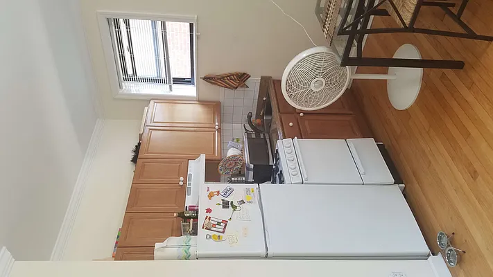 Rented by Aidonis Realty | media 6