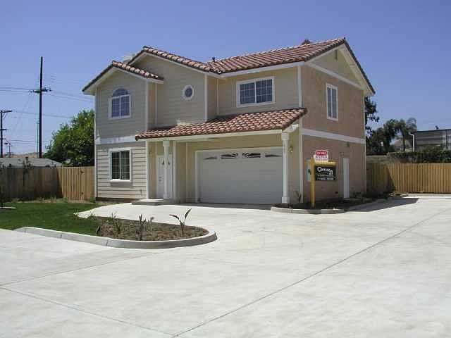 1st image of 868 De Ann Ln