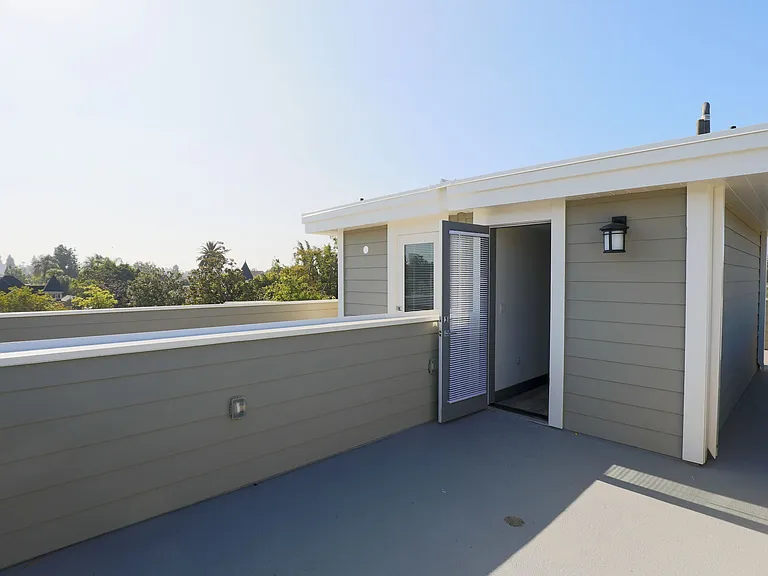 2684 Orchard Ave — Photo 8