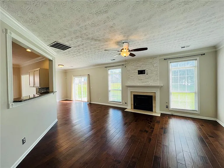156 Weatherstone Dr — Photo 7