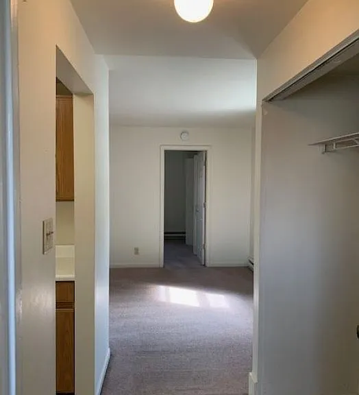 405 Monroe St — Photo 16
