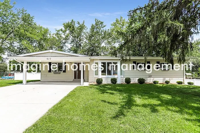 617 Old Ballwin Rd — Photo 1