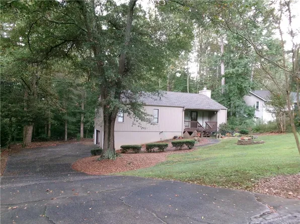 2735 Wendy Ln, Marietta, GA 30062