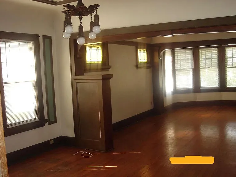 1607 E Pryor Ave — Photo 15