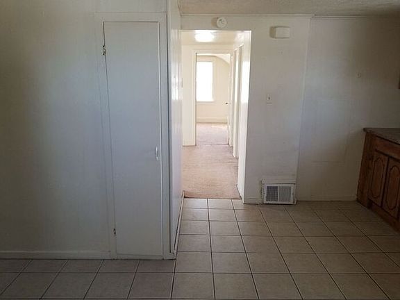5th image of 4668 N Parkway Ave