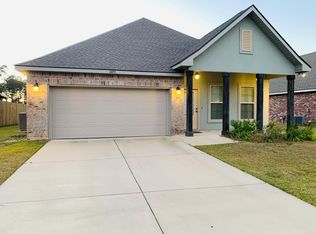 6893 Summerset Dr, Gulf Shores, AL 36542