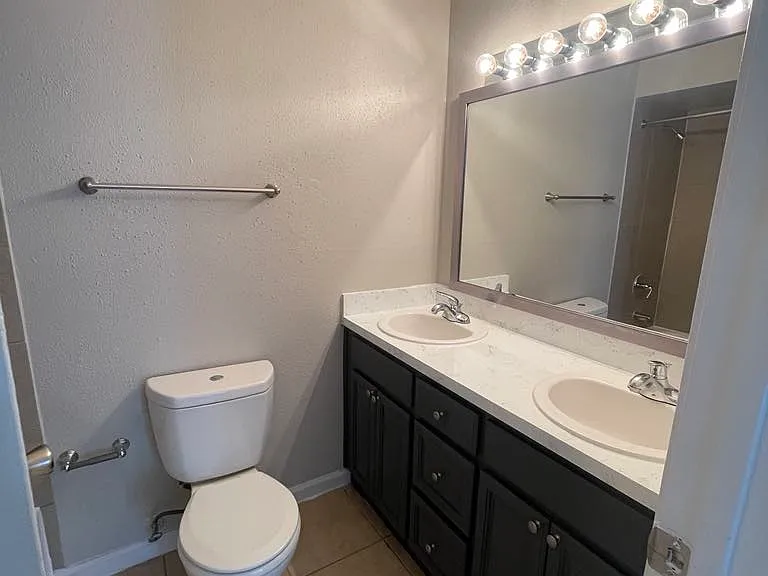 White & Gray bathroom