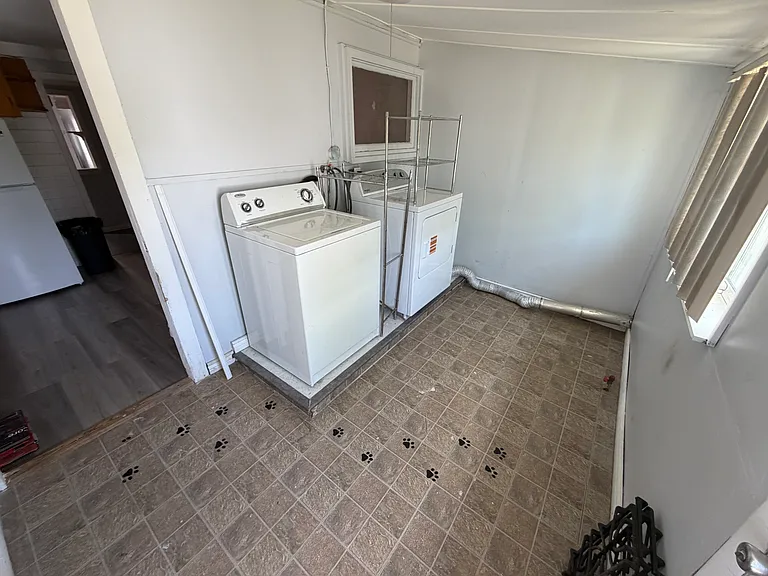 64 Hill St — Photo 11
