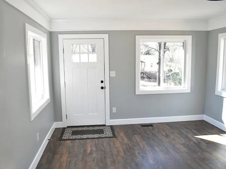 311 Crestwood Dr — Photo 3