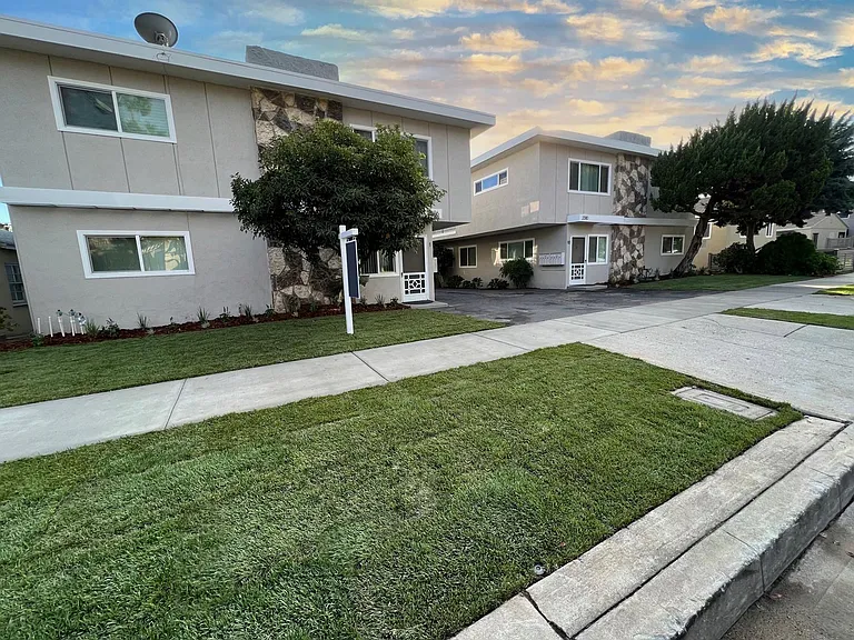2306-2310 Mira Vista Ave — Photo 2