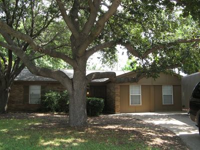 421 Parkview Ct, Burleson, TX, 76028