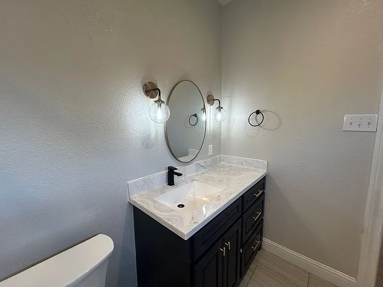 216 N Harrison St — Photo 10